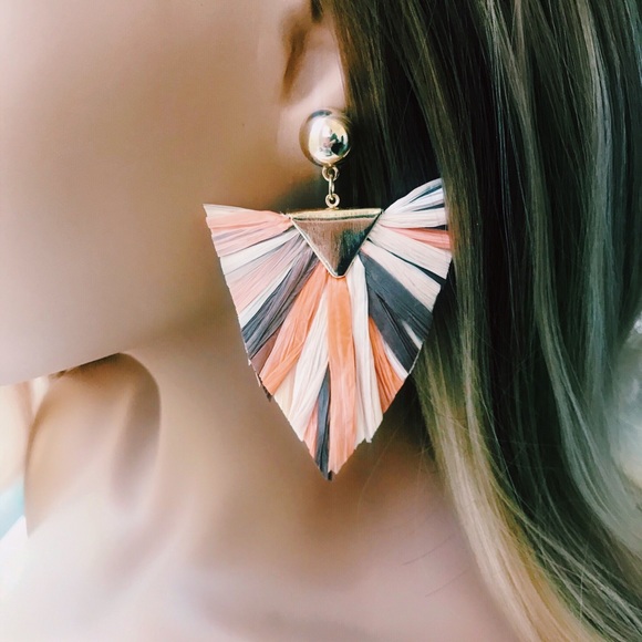 NEW! Geometric Raffia Tassel Stud Post Earrings - Picture 9 of 10